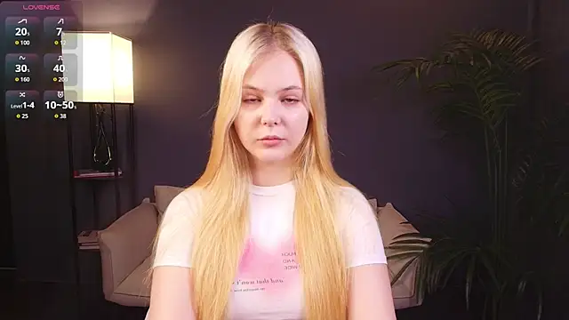 Elle Funning online show from 25, 2, 2026