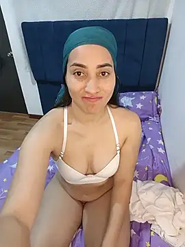 Snapshot of ANGELY_WET_JEET chatting on 8, 6, 2026 ANGELY WET JEET online show from 8, 6, 2026