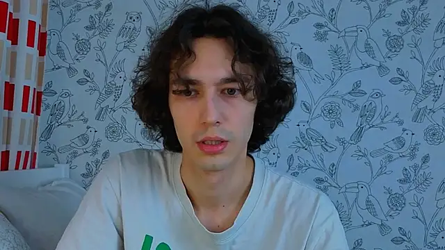 crybae online show from 13, 4, 2026