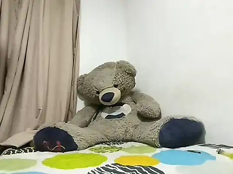 Julikid1 online show from 6, 3, 2026