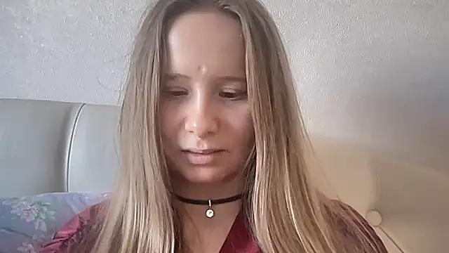 cutefoxieee online show from 14, 3, 2026