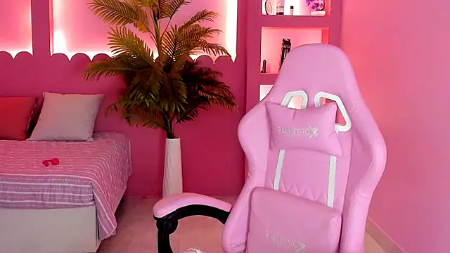 Holy Lux online show from 28, 3, 2026