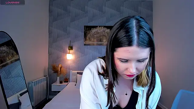 Snapshot of Li-crystal chatting on 20, 3, 2026 Li-crystal online show from 20, 3, 2026