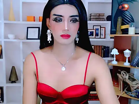 Queeny Cassandra online show from 11, 5, 2026