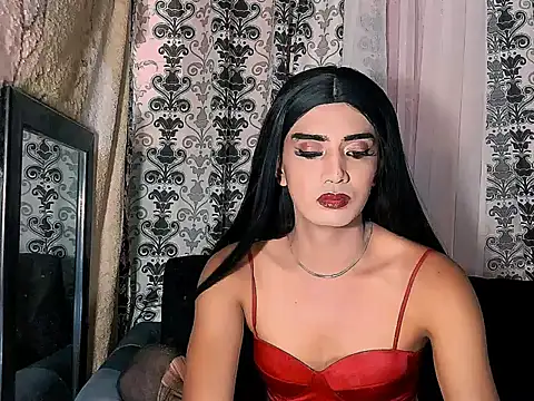 Queeny Cassandra online show from 13, 6, 2026