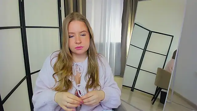 Arya Thomas online show from 6, 3, 2026