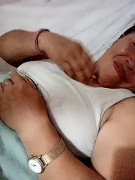 heesuu11 online show from 22, 4, 2026