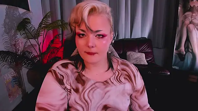 HwasaMoore online show from 28, 2, 2026