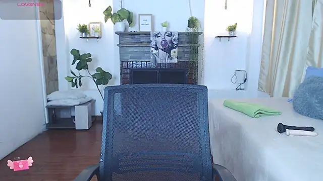 Emma hassani online show from 27, 4, 2026