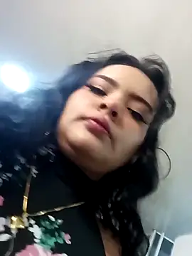 Emily Rouse23 online show from 27, 3, 2026