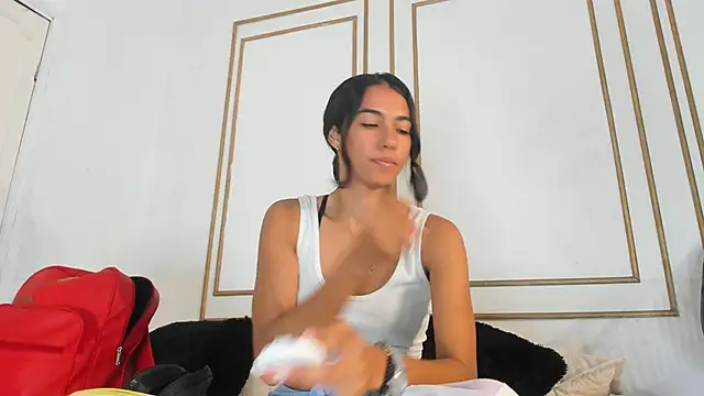 emily gaviria1 online show from 23, 4, 2026