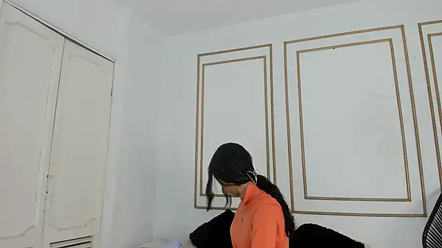 emily gaviria1 online show from 26, 4, 2026