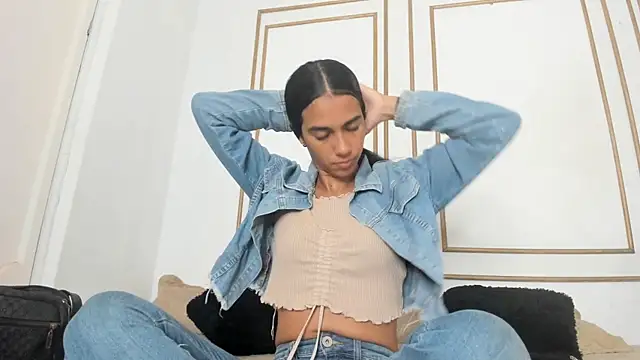 Snapshot of emily_gaviria1 chatting on 28, 5, 2026 emily gaviria1 online show from 28, 5, 2026