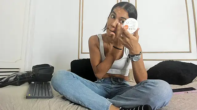 Snapshot of emily_gaviria1 chatting on 29, 5, 2026 emily gaviria1 online show from 29, 5, 2026