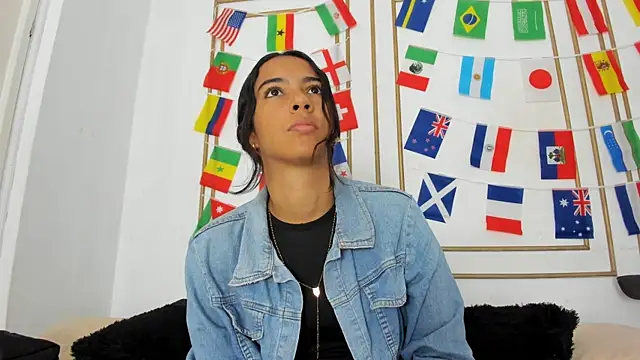 emily gaviria1 online show from 15, 7, 2026