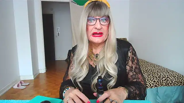 Snapshot of sophyTV chatting on 16, 3, 2026 sophyTV online show from 16, 3, 2026