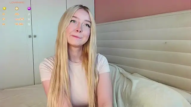 ChristinBland online show from 6, 4, 2026