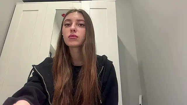 Snapshot of selena_favn chatting on 5, 3, 2026 selena favn online show from 5, 3, 2026