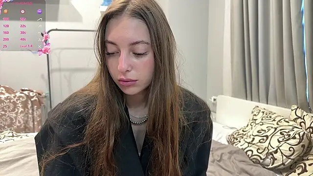 Snapshot of selena_favn chatting on 21, 6, 2026 selena favn online show from 21, 6, 2026