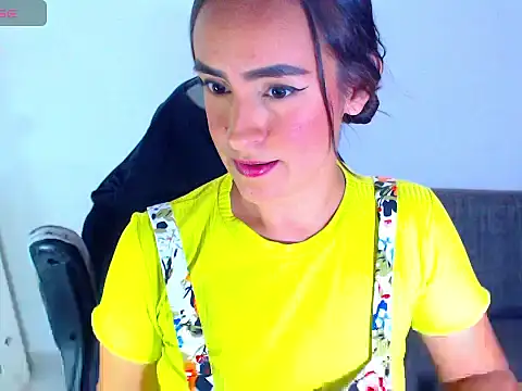 dreamgirlxxx1 online show from 4, 3, 2026