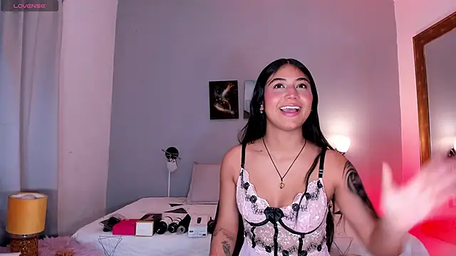 KimTaylorW online show from 22, 4, 2026