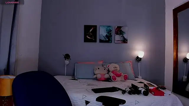 KimTaylorW online show from 23, 4, 2026