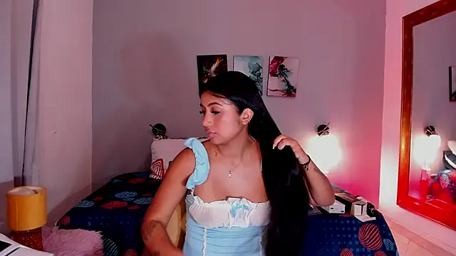 KimTaylorW online show from 29, 7, 2026
