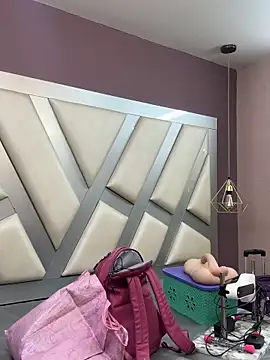 Ashleeyprincess01 online show from 21, 4, 2026