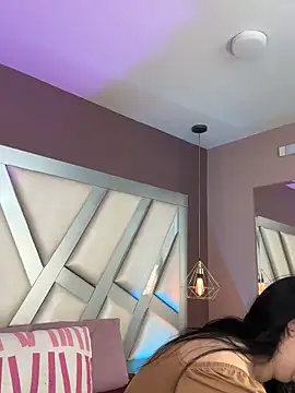 Ashleeyprincess01 online show from 25, 4, 2026