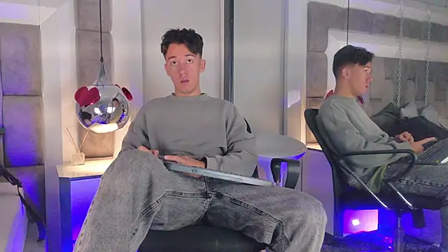 Austin Reedss online show from 9, 4, 2026