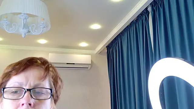 LioraWeiss online show from 1, 3, 2026