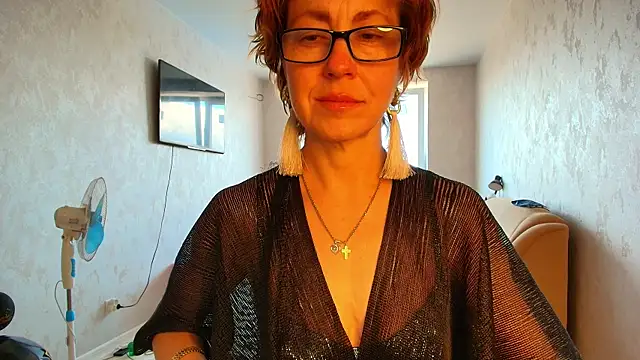 Snapshot of LioraWeiss chatting on 29, 5, 2026 LioraWeiss online show from 29, 5, 2026