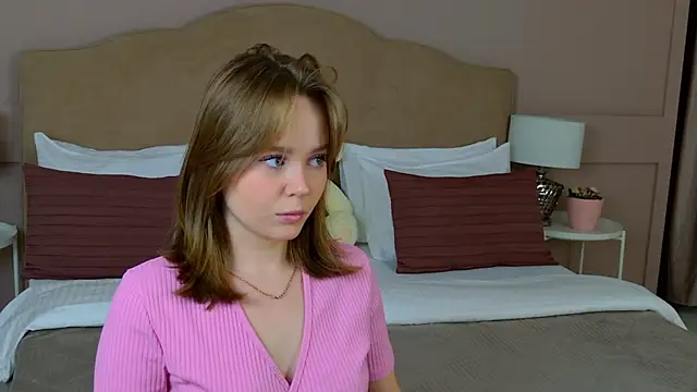 ElaraVance online show from 27, 3, 2026