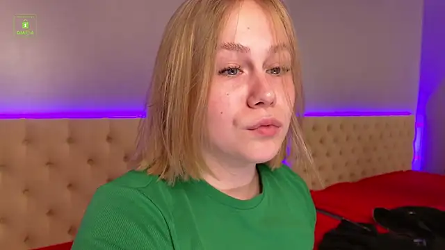 stacy moorex online show from 23, 7, 2026