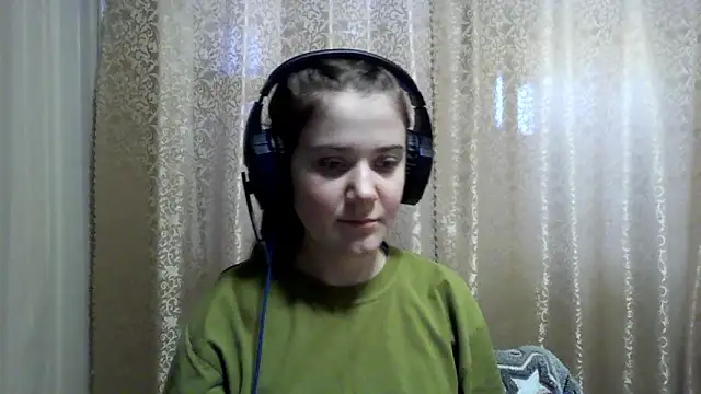 CarinaFolmar online show from 6, 3, 2026