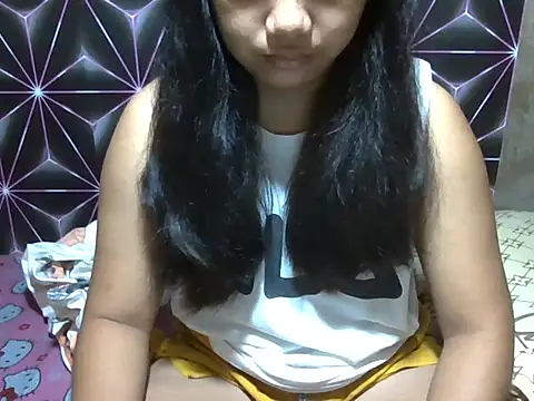 Flowerbebe online show from 22, 4, 2026