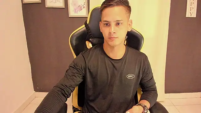 sexy andres01 online show from 28, 7, 2026