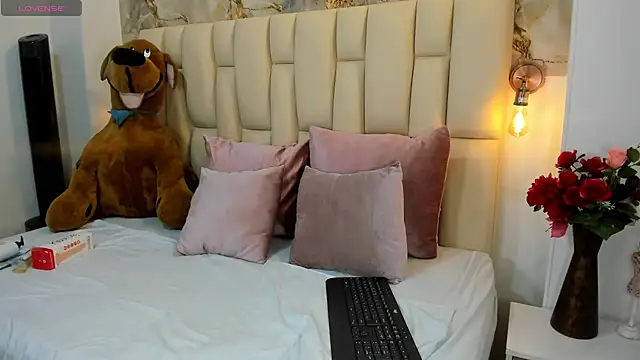 shelseanova online show from 27, 4, 2026