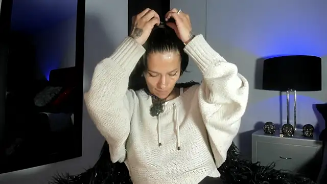 Amelie Blake online show from 6, 4, 2026