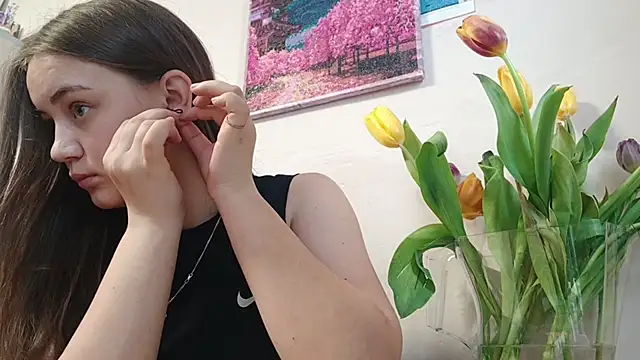 VeloraStar online show from 10, 3, 2026