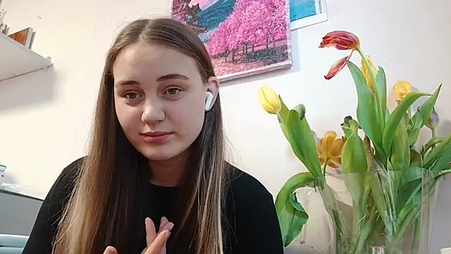 VeloraStar online show from 11, 3, 2026