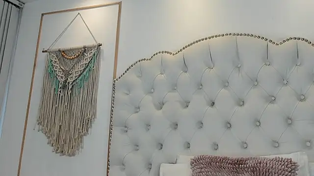 Sara funy online show from 21, 4, 2026