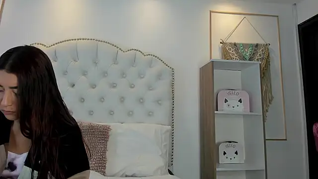 Sara funy online show from 27, 4, 2026