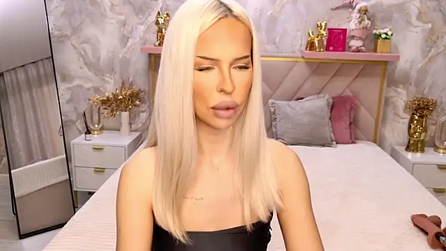 EvaXElfi online show from 19, 4, 2026