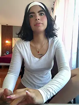 kitty rousse01 online show from 24, 4, 2026