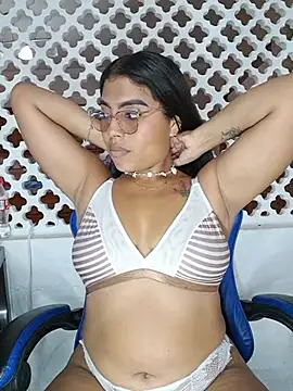 Coraline em online show from 21, 4, 2026