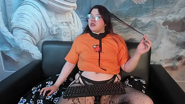 NicoleeDemara online show from 14, 3, 2026