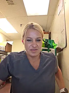 Snapshot of LadyB07 chatting on 1, 7, 2026 LadyB07 online show from 1, 7, 2026
