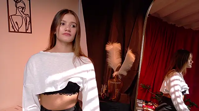 Mia Benett  online show from 11, 6, 2026