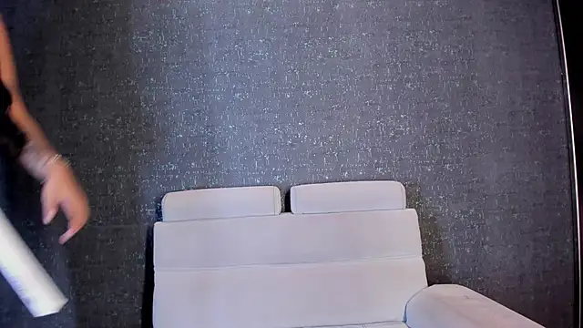 marthinafox  online show from 12, 3, 2026